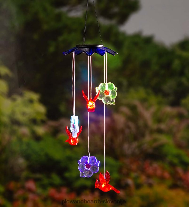 solarni mobilnik, ki spreminja barvo, s kardinali in rožami Plow & Hearth 2V4608303 dvorišče & vrt