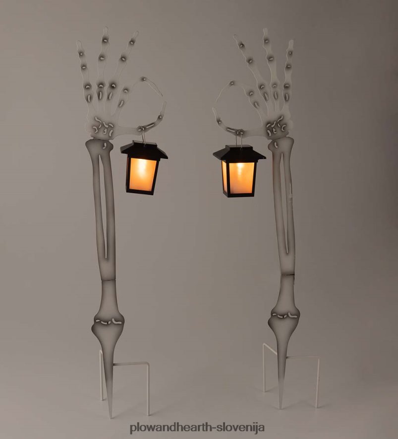 kovinski vložki za noč čarovnic v obliki okostnjaka s solarnimi lučkami, komplet 2 Plow & Hearth 2V4608133 dvorišče & vrt