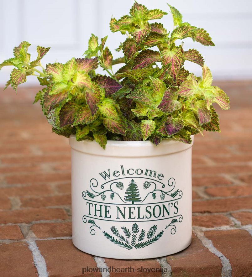 personalizirana lončena posoda za dobrodošlico iz bora - črna Plow & Hearth 2V4608916 dvorišče & vrt