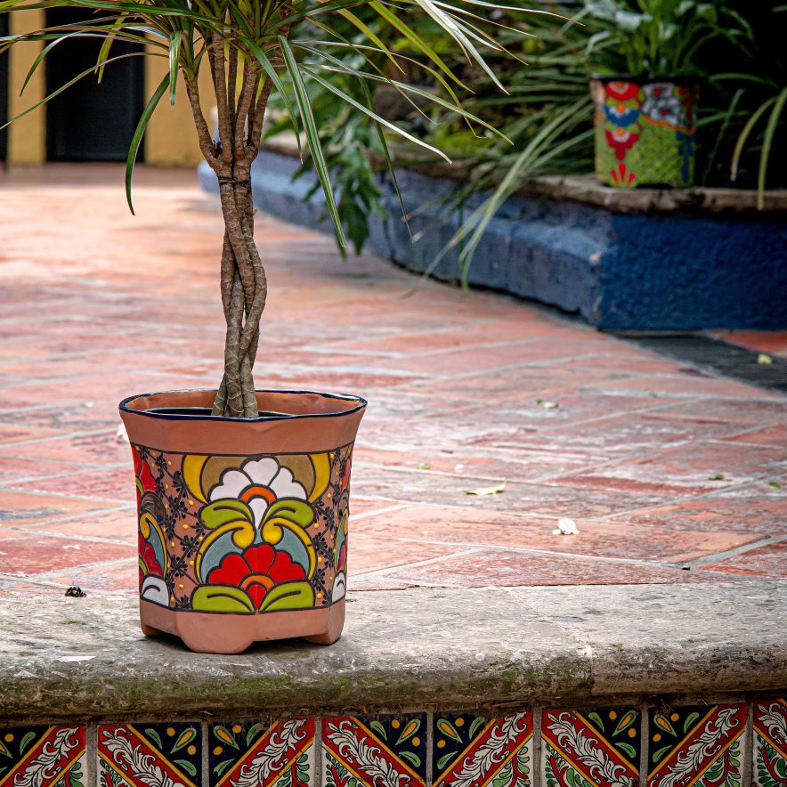 srednje osmerokotna vaza za rože talavera Plow & Hearth 2V4608957 dvorišče & vrt