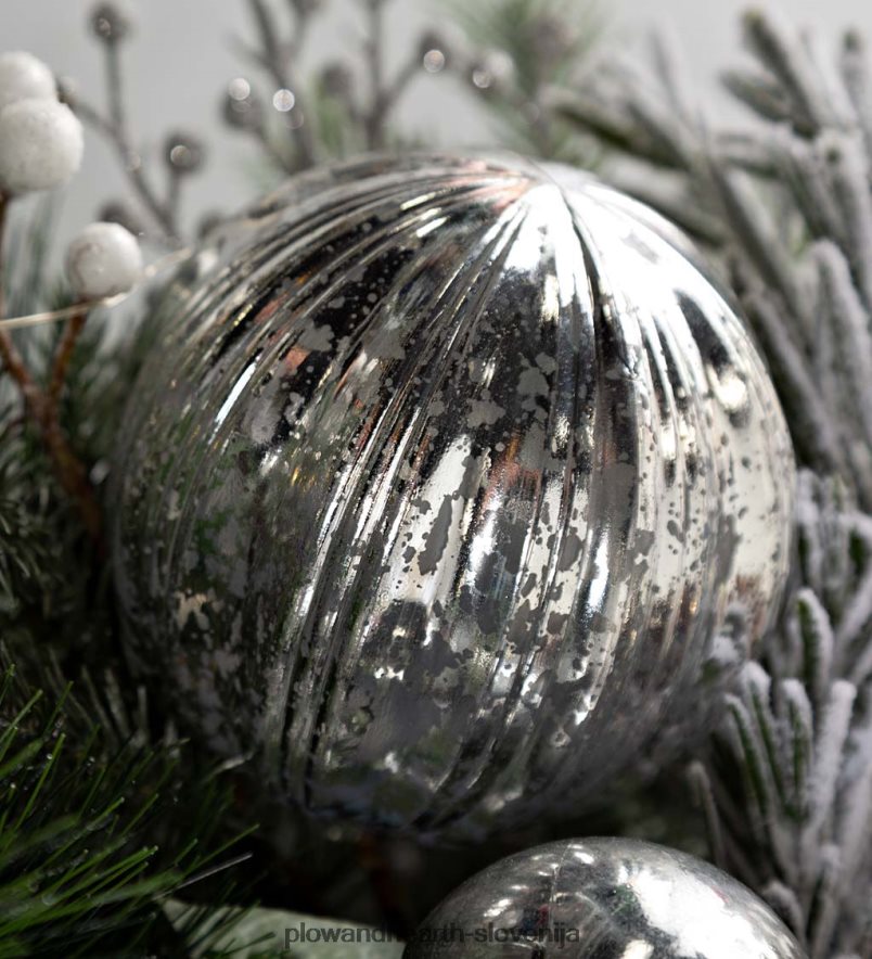 osvetljen srebrn zimzelen praznični venec Plow & Hearth 2V46081712 gospodinjska posoda